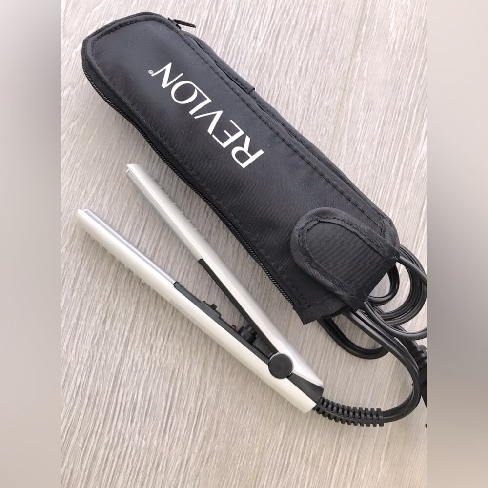 Revlon 1/2" Mini Flat Iron with Travel Pouch